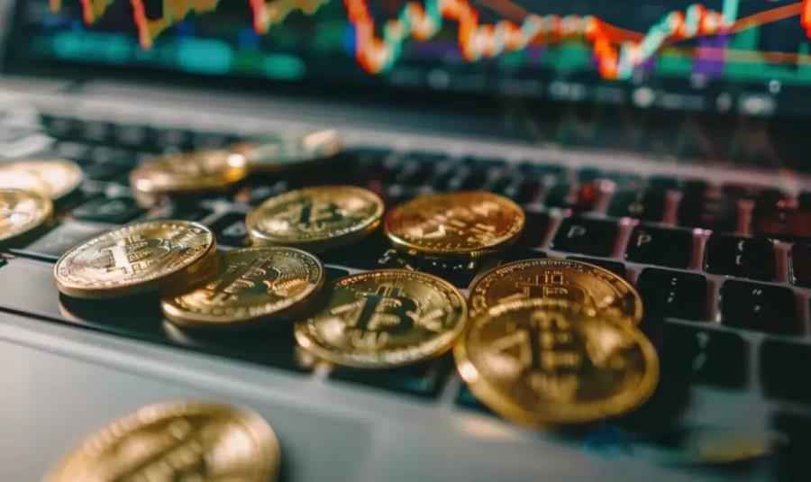 پرواز طلایی بیت‌کوین در آبان؛ ارزش بازار از دو تریلیون دلار گذشت